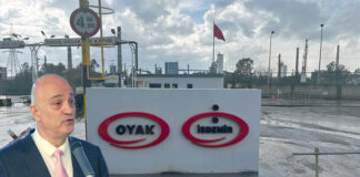 AYHAN AKIN ‘İLETİŞİM’ İLE GÖNÜLLERE DOKUNUYOR, GİRİŞLERE GÜZELLİK KATIYOR