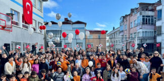 OYAK Çimento “Renkli Yakalar” ile Geleceği Güzelleştiriyor