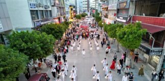 YÜKSELİŞ KOLEJİ’NDEN 19 MAYIS’A YAKIŞAN GÖRKEMLİ FENER ALAYI