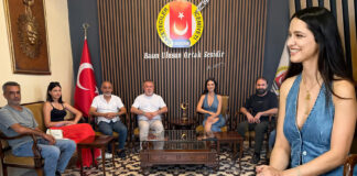İMREN ÇAPANOĞLU HAYATA ŞARKILARIYLA, DURUŞUYLA MEYDAN OKUYOR